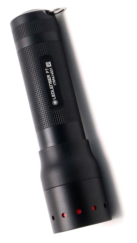 Фонарь ручной Led Lenser P7 черный лам.:светодиод. 450lx AAAx4 (501046)