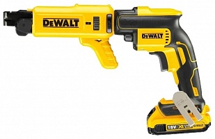 Шуруповерт Dewalt 6600 DCF620D2K-QW 